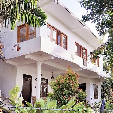 Field Island Villa - Ahangama Bagian luar foto