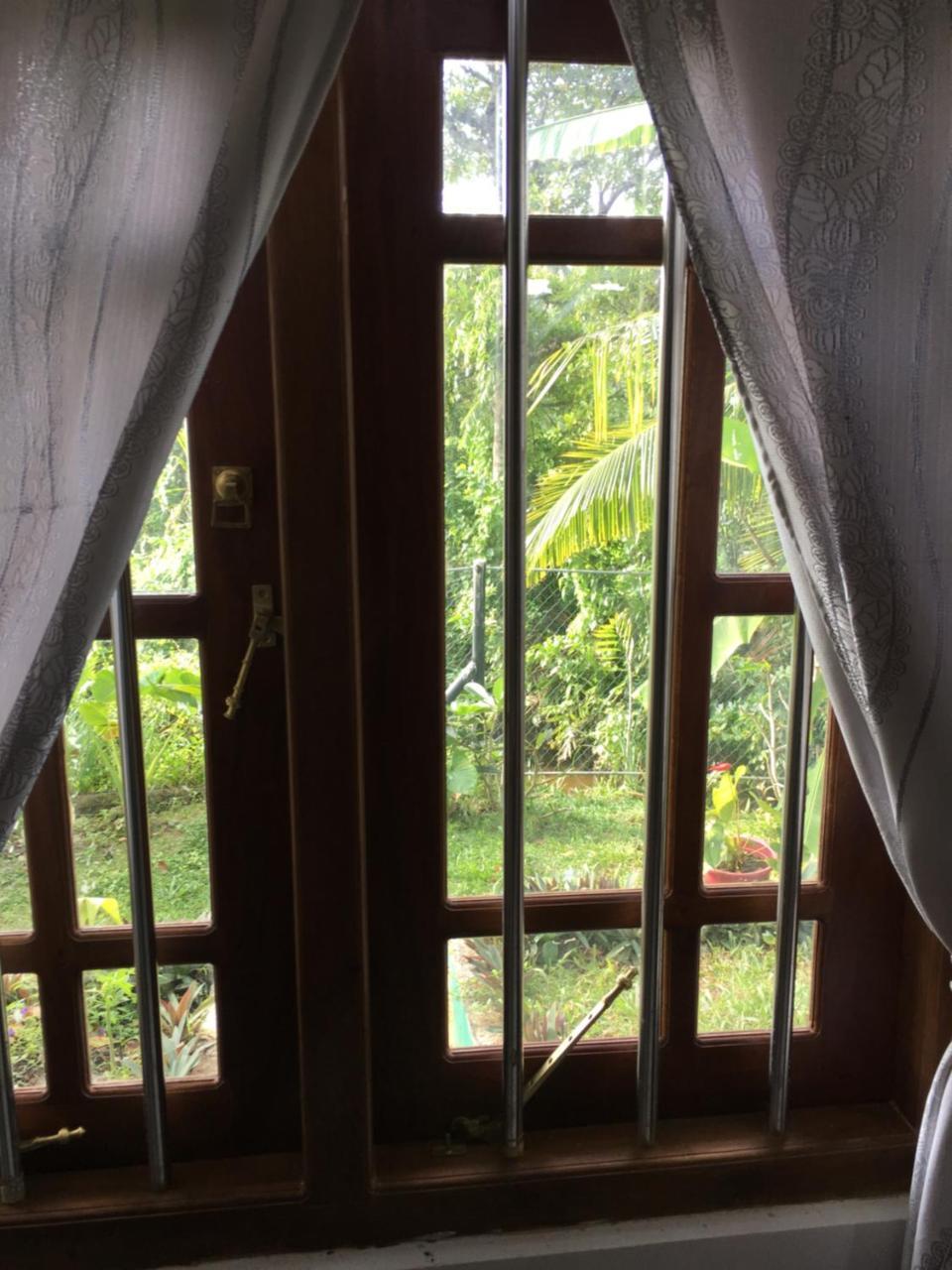 Field Island Villa - Ahangama Bagian luar foto